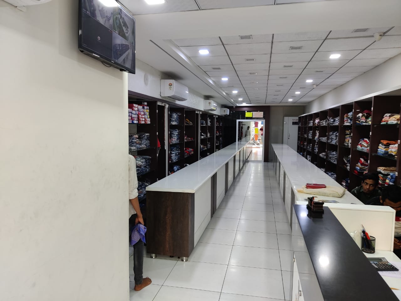 Showroom for Rent in Khothariya