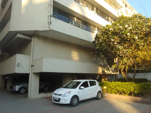 Showroom for Rent in Kasturba Road