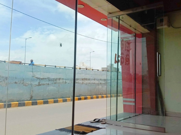 Showroom for Rent in 150 feet ring road