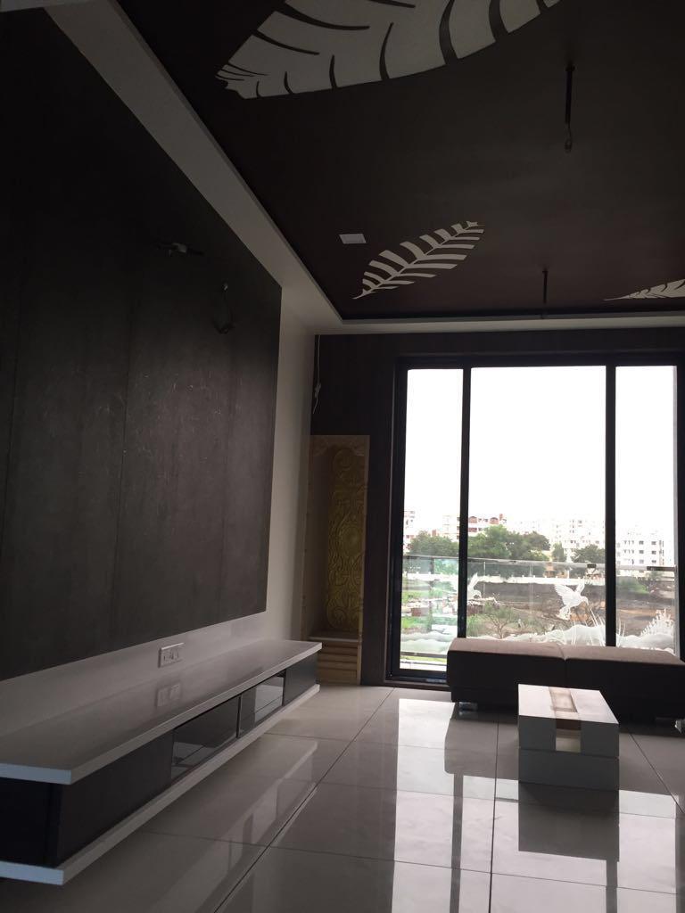 Building for Sale in Kalawad Road