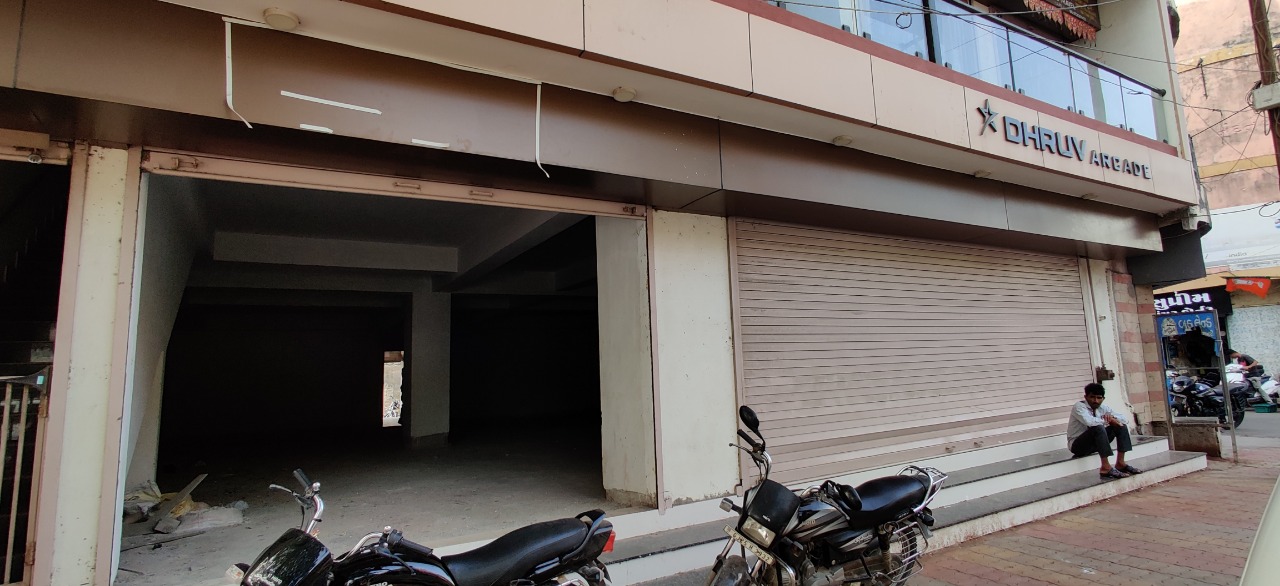 Showroom for Rent in M.G Road