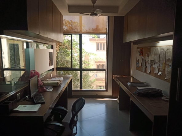 Office for Sale in Ramkrushna Nagar